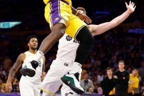 九游体育-关于东契奇新星突破纪录表现惊艳，塞尔维亚队未来可期！的信息