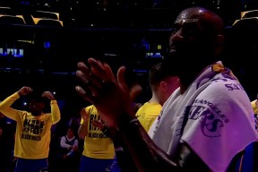 九游-詹姆斯迎来二十赛季出色发挥，IG观众热烈欢呼！的简单介绍