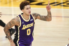 九游-德罗巴在湖人比赛中出色发挥，重返赛场引发热议！的简单介绍